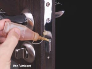 use lubricant to the screws